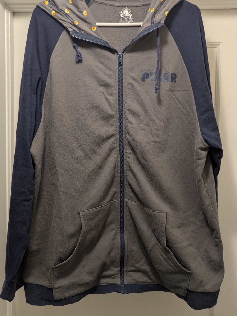 Men's Gray & Navy Zip-Up Hoodie XL